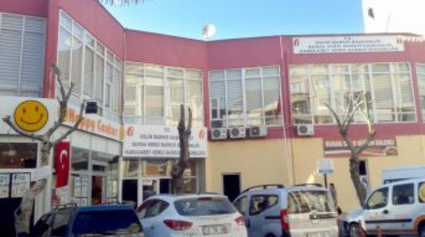 Karga Bahanesiyle Ağa&ccedil;ların Tepelerinin Kesilmesine Tepki