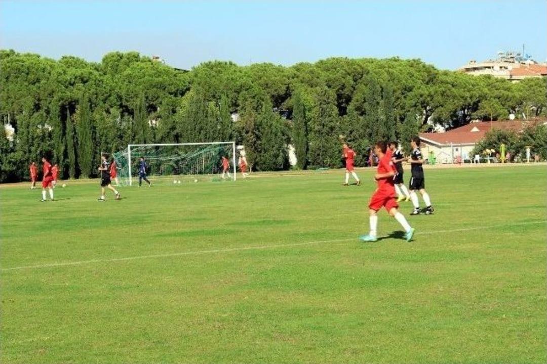 Salihli Belediyespor, Alaşehir&rsquo;i Ge&ccedil;emedi