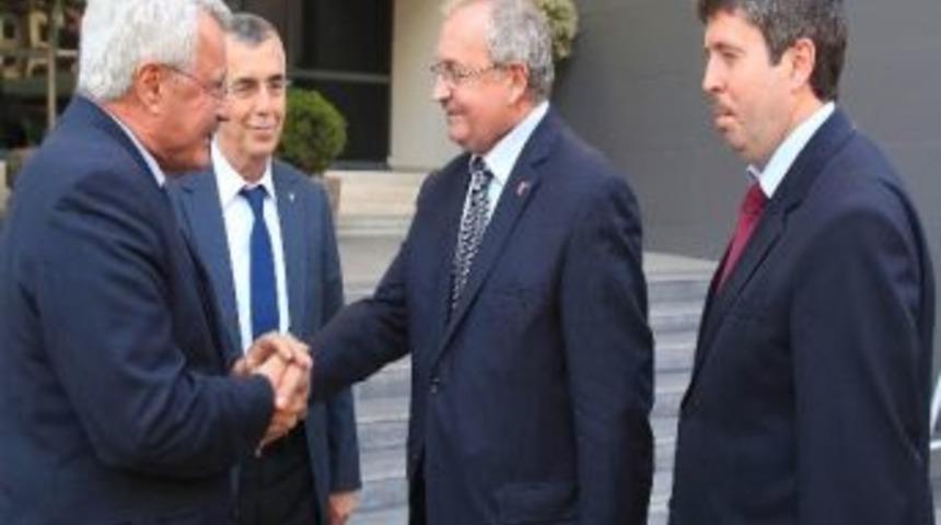 Kosova B&uuml;y&uuml;kel&ccedil;isi&rsquo;nden Tanık&rsquo;a Ziyaret