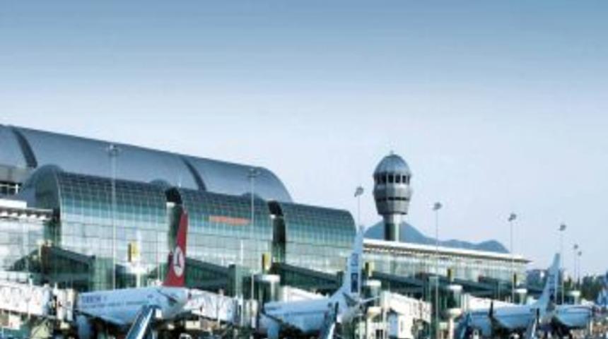 İzmir Adnan Menderes 'Engelsiz Havalimanı Kuruluşu' Sertifikası Aldı