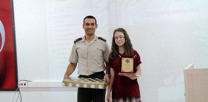 Mustafa Necib Alayeli Çağdaş Eğitim Vakfı Geleneksel 4. Hikaye Yarışması Ödülleri Törenle Dağıtıldı G3