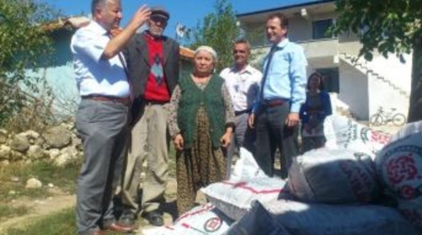 Vize&rsquo;de 750 Ton K&ouml;m&uuml;r Dağıtılıyor