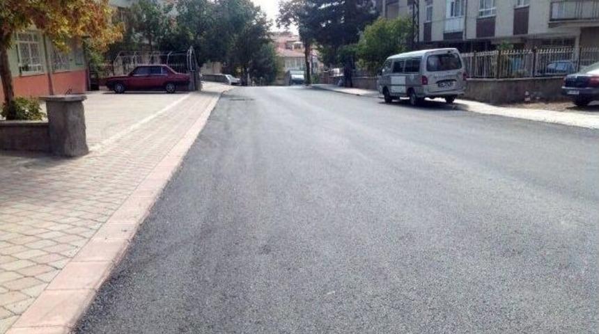 Ke&ccedil;i&ouml;ren'de Asfalt Ve Kaldırım Seferberliği S&uuml;r&uuml;yor