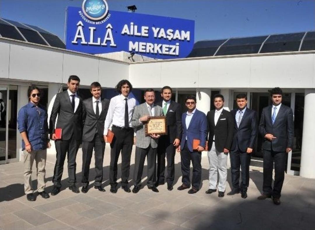 Başkan G&ouml;k&ccedil;ek, &Uuml;niversitelerin &Ouml;ğrenci Temsilcileriyle Bir Araya Geldi