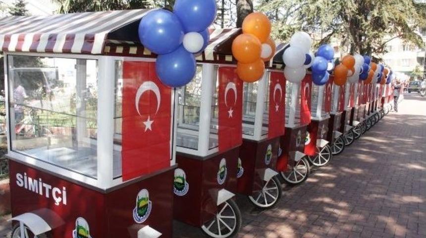 İneg&ouml;l Belediyesi'nden Simit&ccedil;ilere Tek Tip Araba