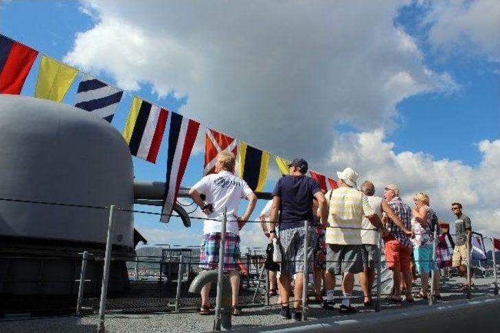 Türk Hücumbotu 'tcg Poyraz' Ziyarete Açıldı G2