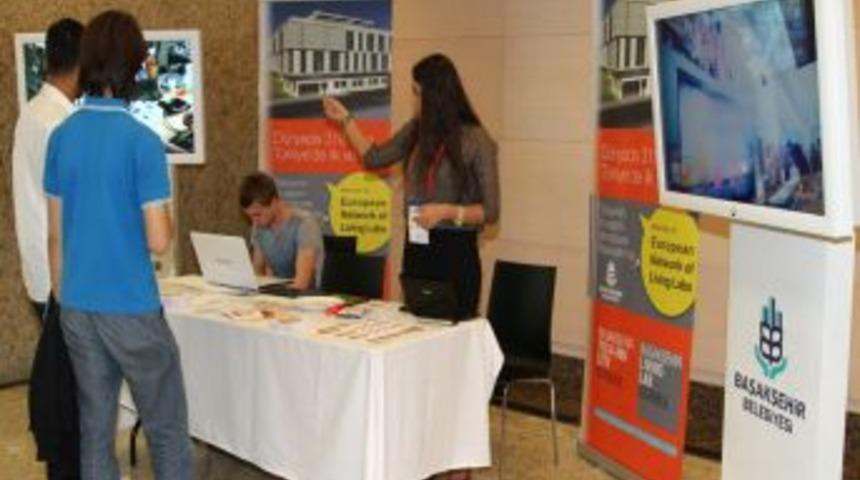 Başakşehir'deki 'Akıllı Sosyal Hizmet' Uygulamaları Bilişim Zirvesi'nde