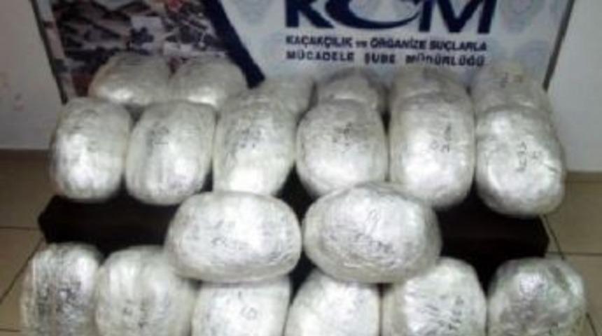 110 Kilo Uyuşturucuyla Yakalanan &Uuml;&ccedil; Kişi Tutuklandı