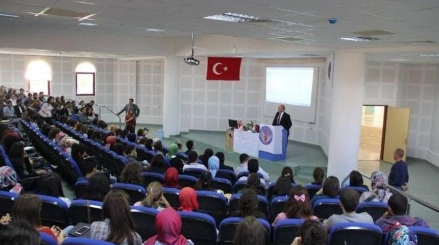 &Ouml;ğrencilere 'sigortacılık Ve Risk Y&ouml;netimi' Eğitimi