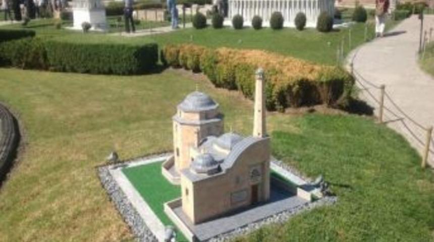 Tarihi T&uuml;rbe Maketi Miniat&uuml;rk'e Konuldu