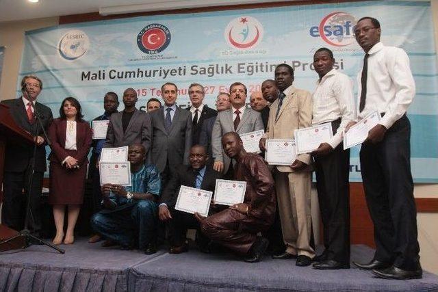 Esafed Mali İle Sağlık Ve Eğitim Köprüsü Kurdu