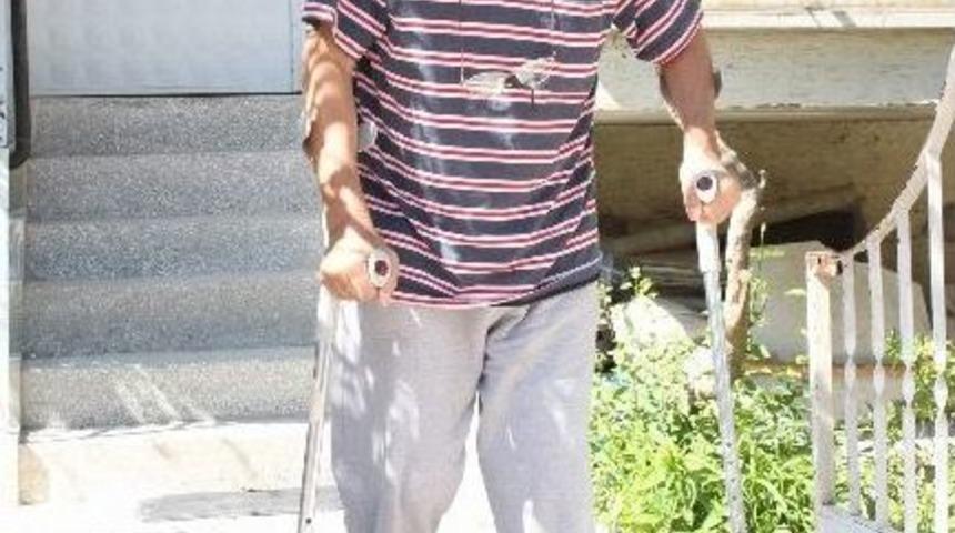 Engelli, Engellinin Ak&uuml;la Arabasını &Ccedil;aldı