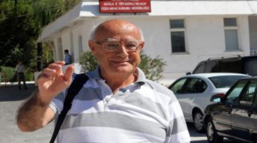 Turgut Kazan, Ergenekon Tutuklusu Yanardağ'ı Ziyaret Etti