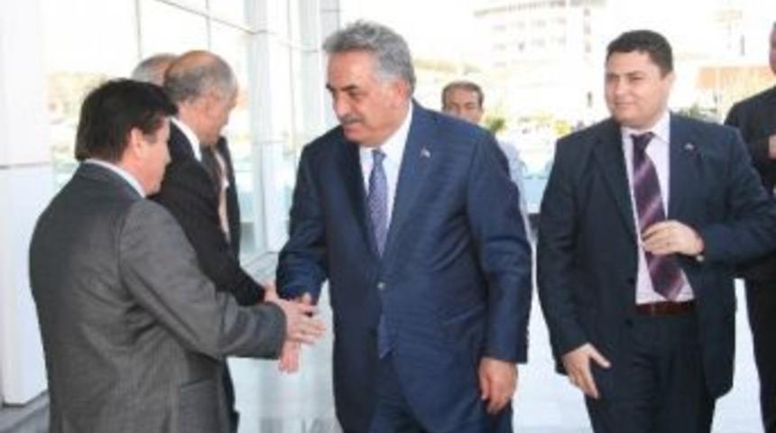 G&uuml;mr&uuml;k Ve Ticaret Bakanı Yazıcı Afyonkarahisar&rsquo;da (1)