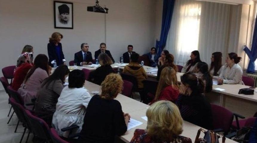 Akademisyenler, &lsquo;hemşire Yardımcılığı&rsquo; D&uuml;zenlemesine Sıcak Bakmıyor