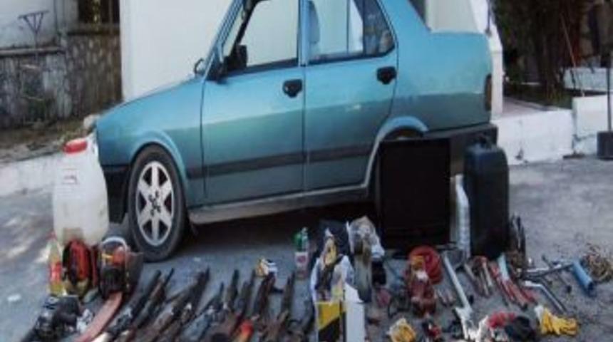 &Ccedil;ameli&rsquo;nde Iki Hırsızlık Ş&uuml;phelisi Tutuklandı