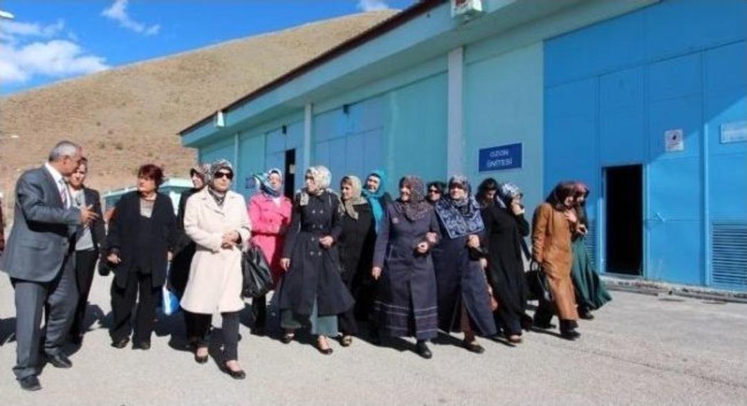 Yatırımları Gezen Kadınlardan Başkan K&uuml;&ccedil;&uuml;kler'e Tam Not