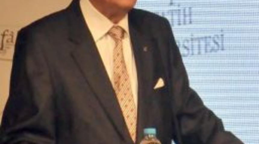 Ergil'den Olaylı Derbi Yorumu: Siyasette Yaşananlar Sahaları Karıştırabilir