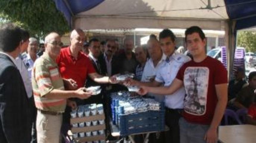 Ahilik Haftası Etkinlikleri &Ccedil;er&ccedil;evesinde Yemek Dağıtıldı