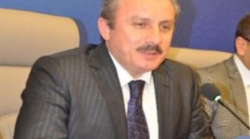 Ak Parti'den Başörtülü Belediye Başkan Adayı