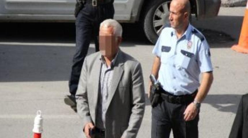 Silahla Yakalanan Şahıs G&ouml;zaltına Alındı