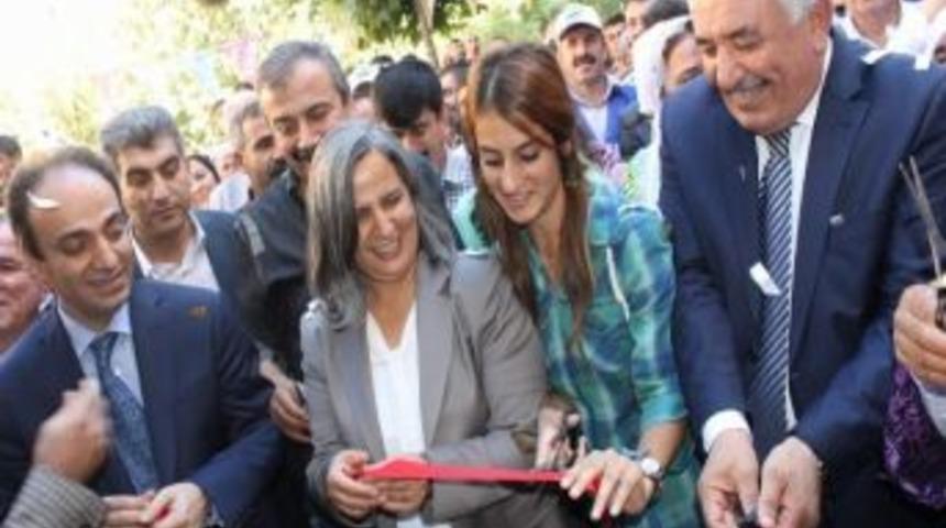 Siirt'te K&uuml;t&uuml;phaneye 'celadet Eli Bedirxan' İsmi Verildi