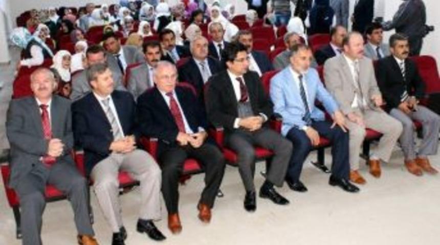 Erciş&rsquo;te 9 Okula Cep Sinema Salonu Yapıldı