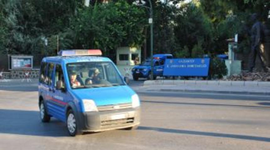 R&uuml;şvet Operasyonunda 22'si Kamu G&ouml;revlisi 48 Kişi G&ouml;zaltına Alındı