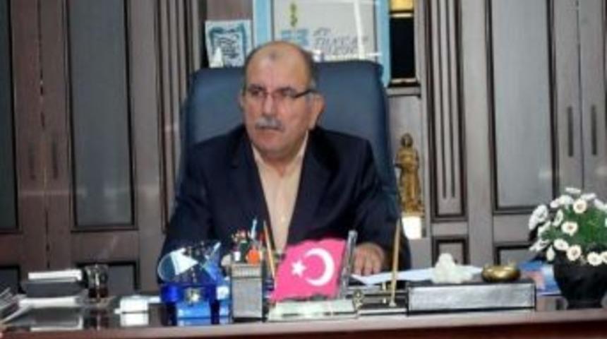 &Uuml;nl&uuml; Sanat&ccedil;ı Kurtiz&rsquo;in Babası Edremit&rsquo;te Kaymakamlık Yapmış