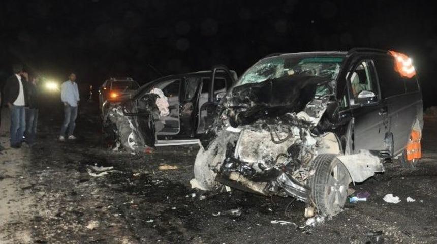 Y&uuml;ksekova&rsquo;da Trafik Kazası: 7 Yaralı