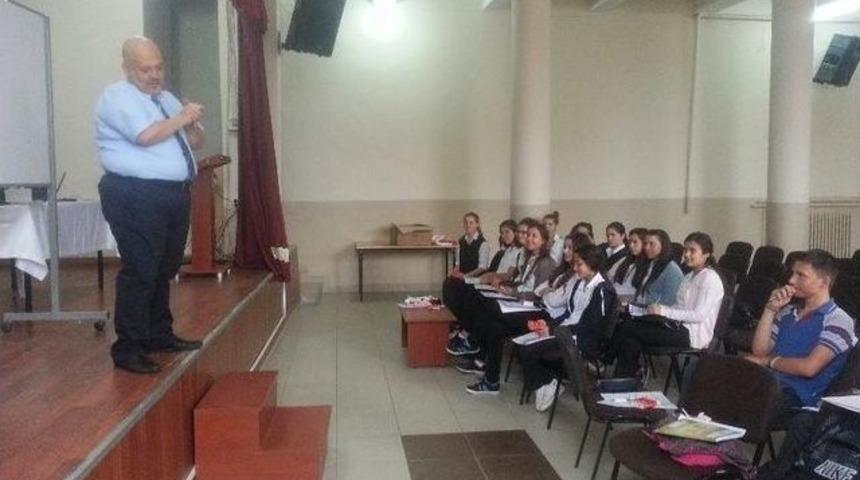 Uzunk&ouml;pr&uuml;'de &Ouml;ğrencilere Yabancı Dil Kursu