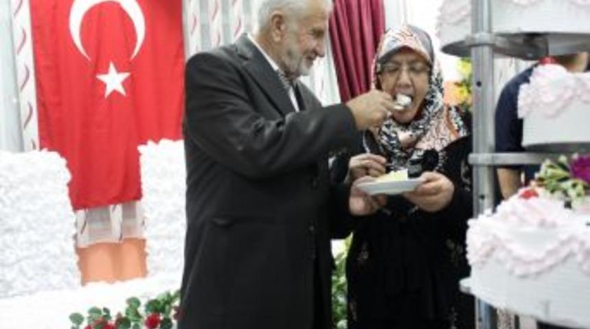 Huzurevi D&uuml;ğ&uuml;nle Şenlendi