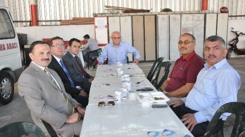 Soma Belediyesi'nin 18 S&ouml;zleşmeli &Ccedil;alışanı Kadrolu Oldu