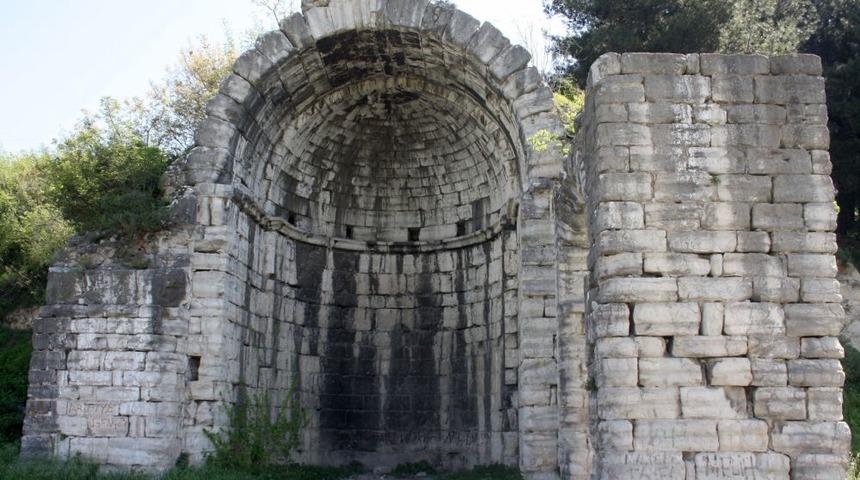 1500 Yıllık Justinianus K&ouml;pr&uuml;s&uuml;'n&uuml;n Saklı Kalan Eserleri G&uuml;ny&uuml;z&uuml;ne &Ccedil;ıkacak