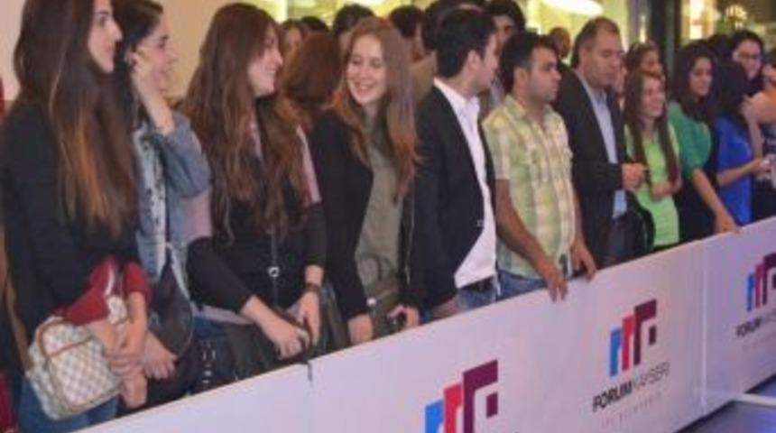 &Uuml;nl&uuml; Mankenler Forum Kayseri&rsquo;de Podyuma &Ccedil;ıktı