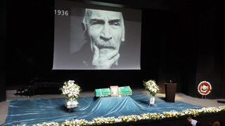 Tuncel Kurtiz’e tören