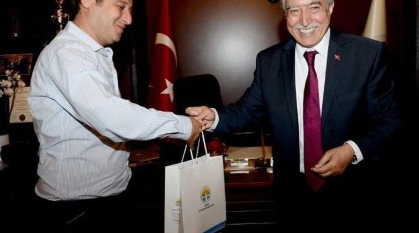 Dila Hanım’dan Aldırmaz’a Teşekkür