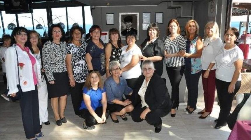 Emekçi Kadınlar Dayanışma Derneği Üyeleri İle Kahvaltıda Buluştu