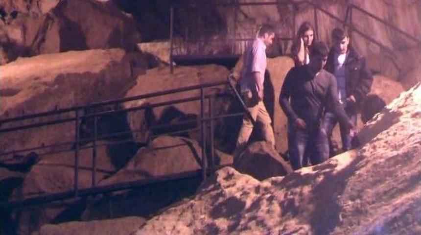 Ak&ccedil;akoca Fakıllı Mağarası Turistlerin Uğrak Yeri