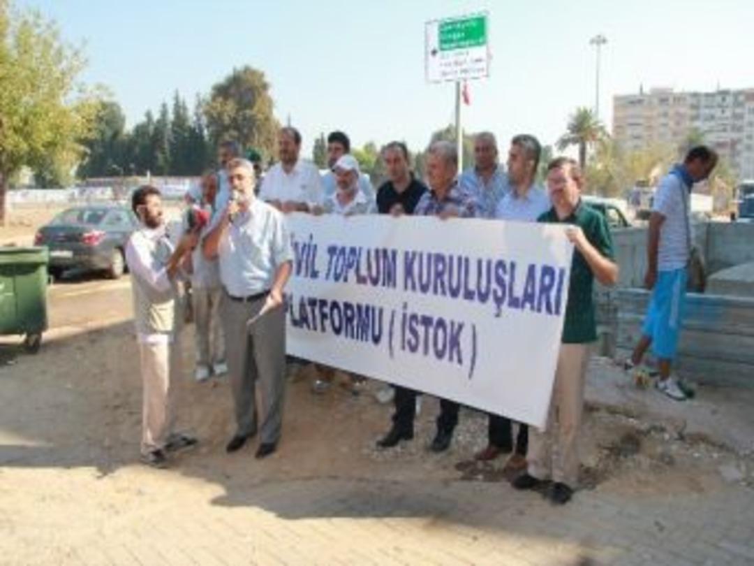 İzmir’de Metro Protestosu