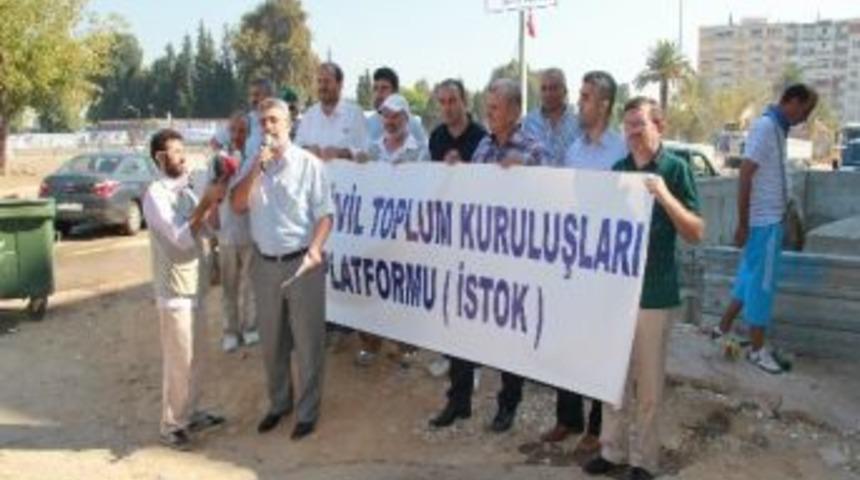 İzmir&rsquo;de Metro Protestosu