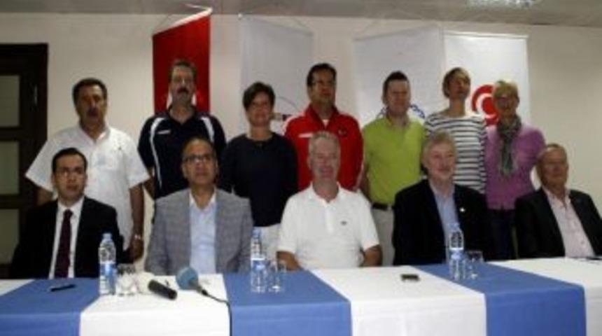 Trabzon D&uuml;nya Liselerarası Hentbol Şampiyonası'na Ev Sahipliği Yapacak