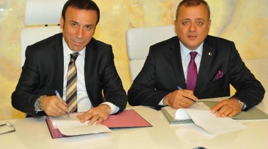 Gen&ccedil;, Eğitimciler İle Bir Araya Geldi