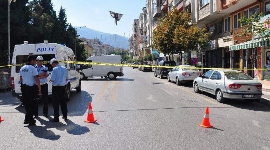 Manisa'da Ş&uuml;pheli &Ccedil;anta Paniği