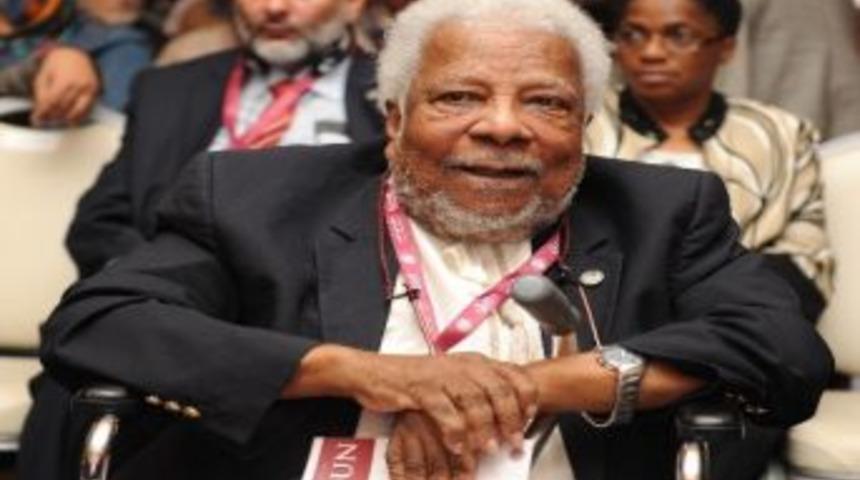 Prof. Mazrui: "kenya'daki Saldırının Somalililer Tarafından Yapıldığını D&uuml;ş&uuml;nm&uuml;yorum"