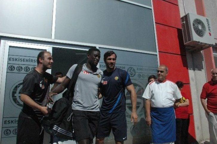 Eskişehirspor Dört Eksikle Kasımpaşa Deplasmanı İçin Yola Çıktı G4