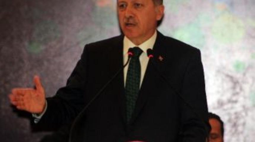 Başbakan Altın Saz &Ouml;d&uuml;l T&ouml;reni'ne Katıldı