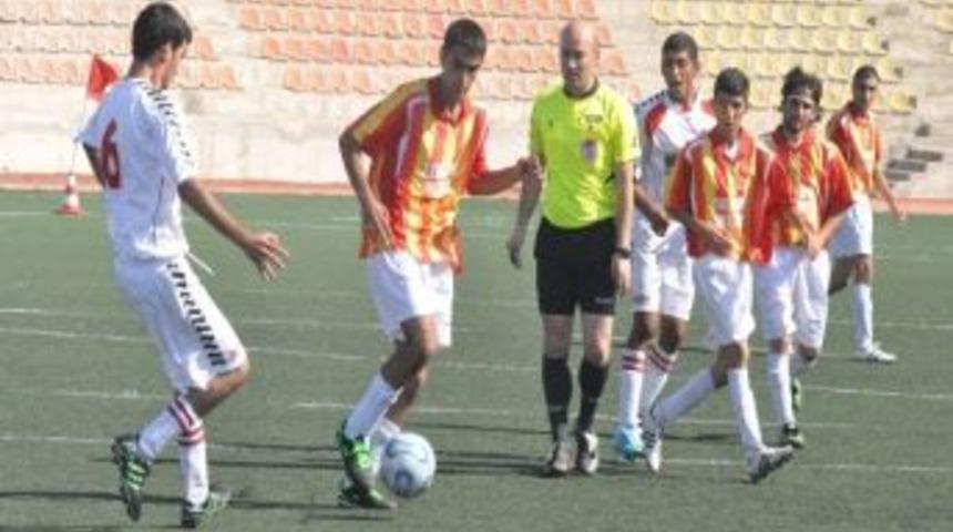 &Ouml;zel Sporcular Futbol Ligi