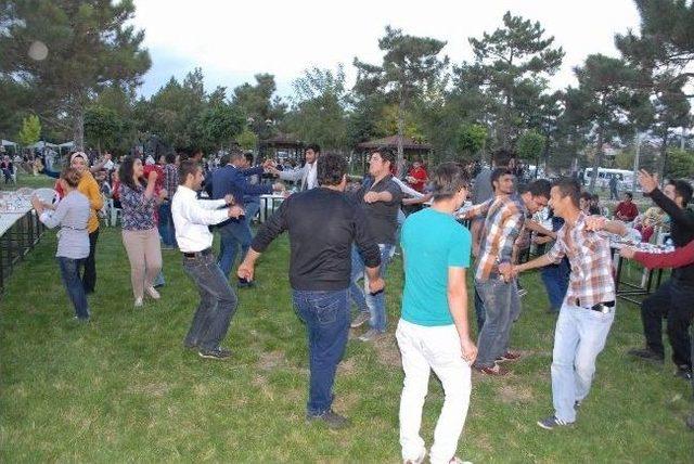 Bolvadin'de 'gençlik Şöleni'