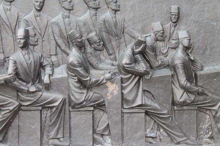 Erzurum Adliyesi'ne baltalı saldırı G3